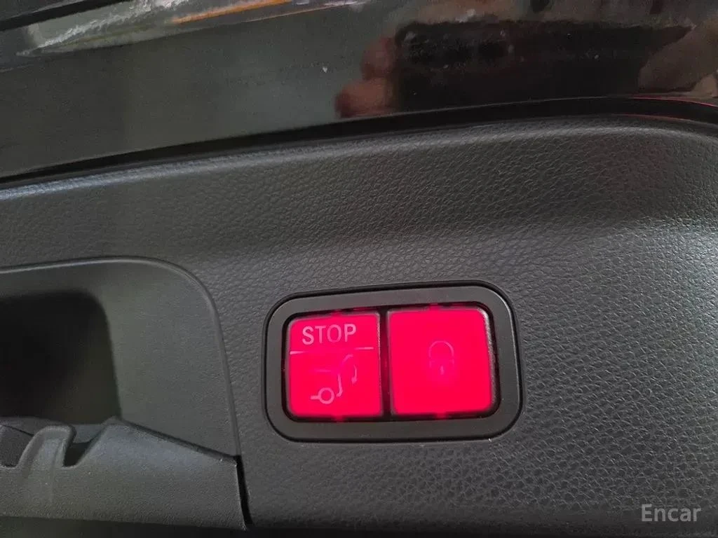 Mercedes-Benz GLC 43 AMG, снимка 16 - Автомобили и джипове - 56729008
