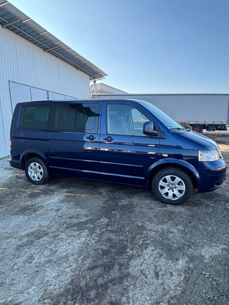 VW Multivan 2.5, снимка 2 - Бусове и автобуси - 49247054