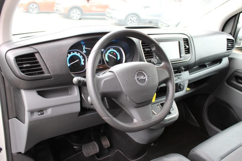 Opel Vivaro ELCTRIC* L2* , снимка 7 - Бусове и автобуси - 51964534