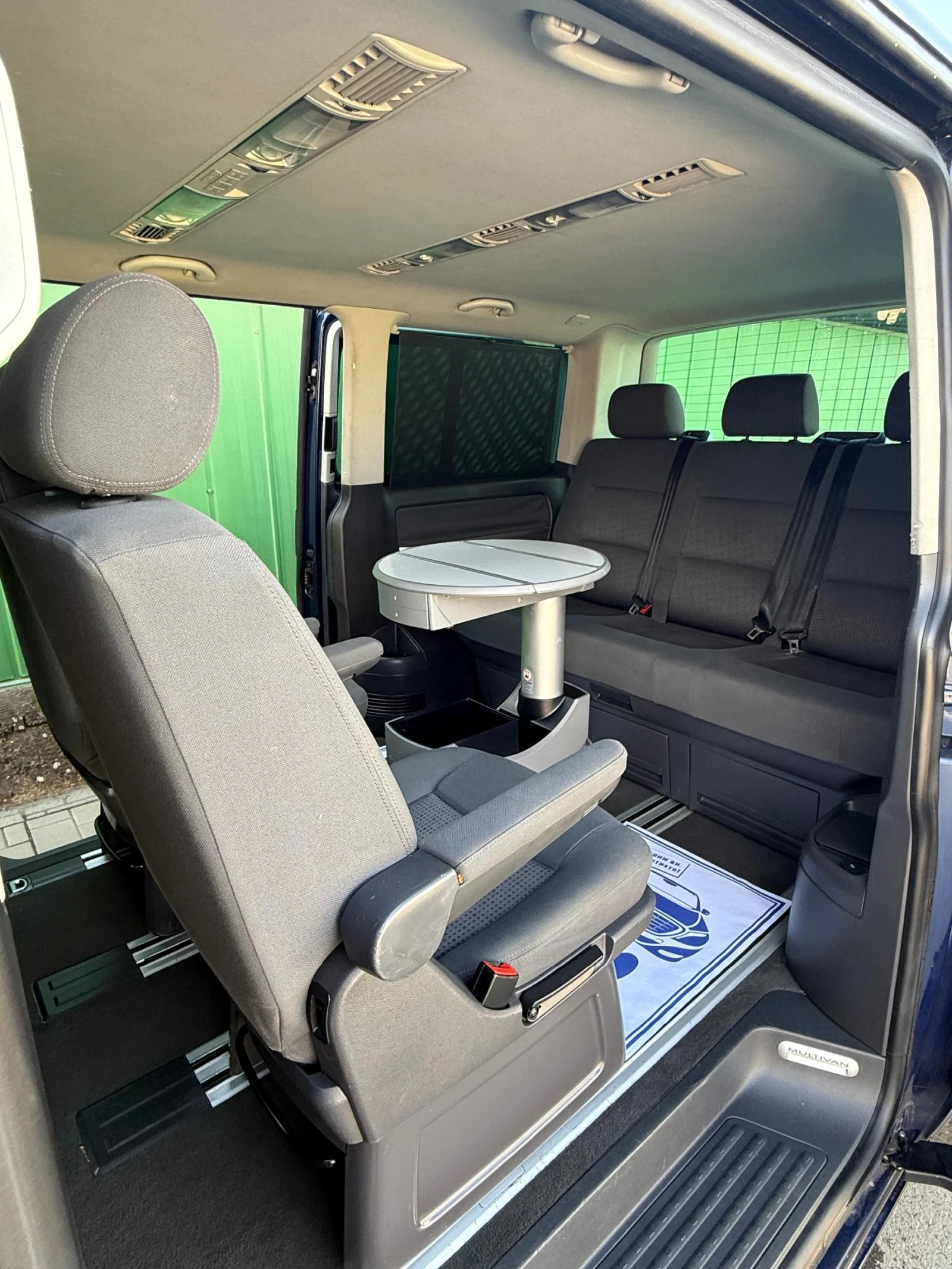 VW Multivan 2.5 - изображение 10