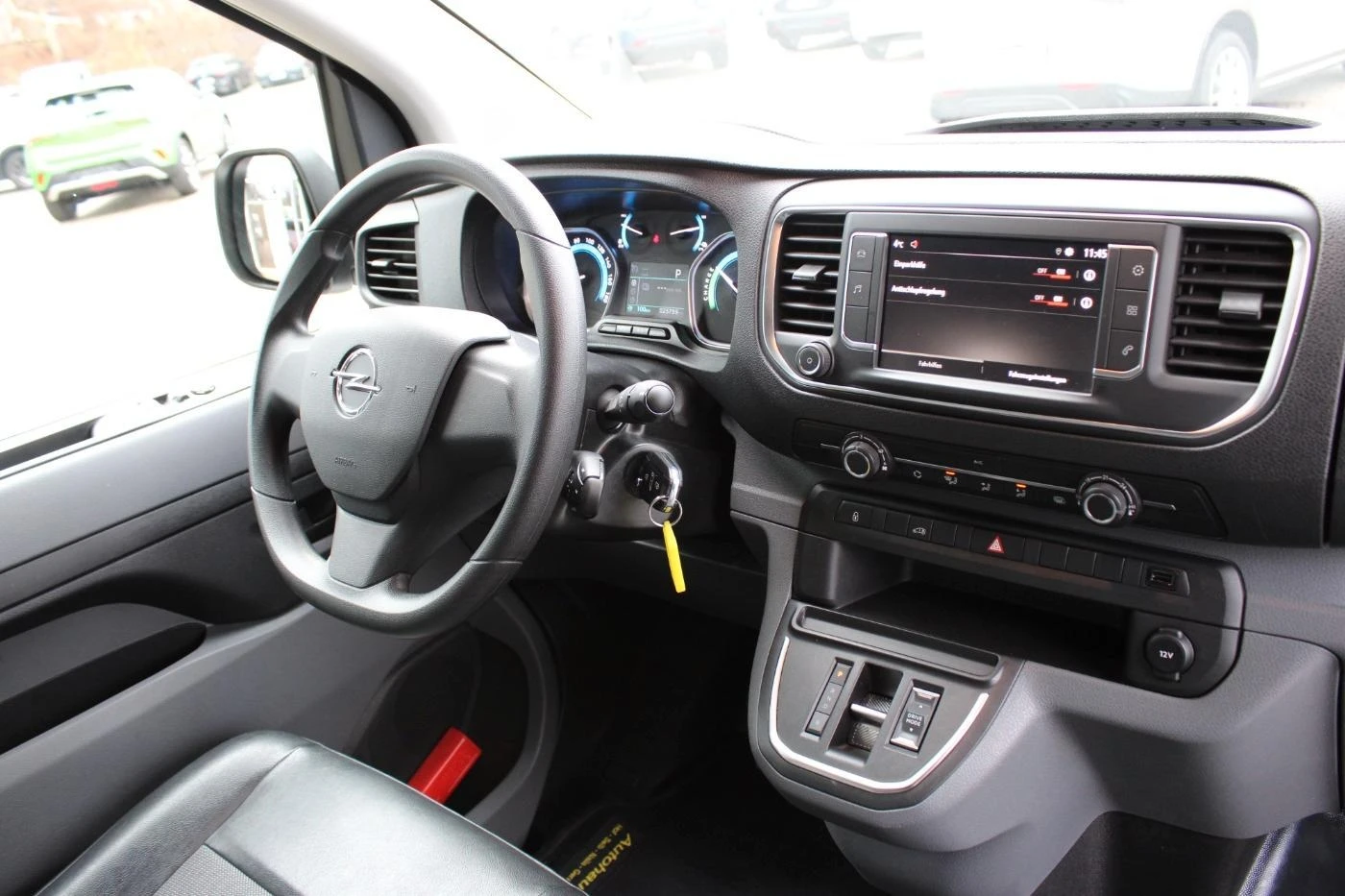 Opel Vivaro ELCTRIC* L2*  - изображение 8