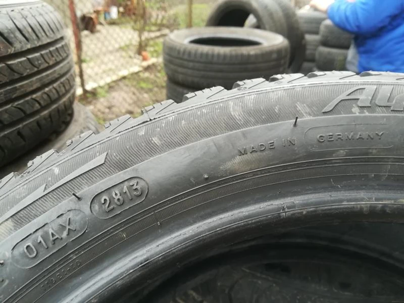 Гуми Зимни 225/45R17, снимка 8 - Гуми и джанти - 20433071