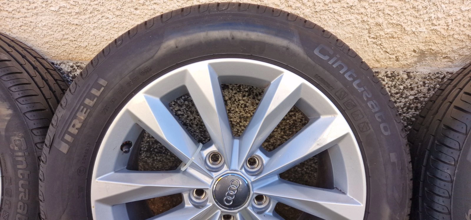 Гуми с джанти Pirelli 205/55R16, снимка 4 - Гуми и джанти - 53844294