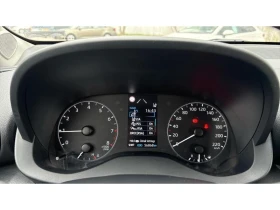 Toyota Yaris 1.5 CHIC 6MT, снимка 13