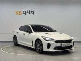 Kia Stinger GT* 3.3* TURBO* ПОДГРЕВ* ОБДУХВАНЕ* LANE* ASSIST* , снимка 3