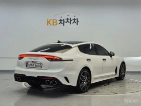 Kia Stinger GT* 3.3* TURBO* ПОДГРЕВ* ОБДУХВАНЕ* LANE* ASSIST* , снимка 2