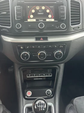 VW Sharan 2.0-TDI-140k.c-НАВИ, снимка 10