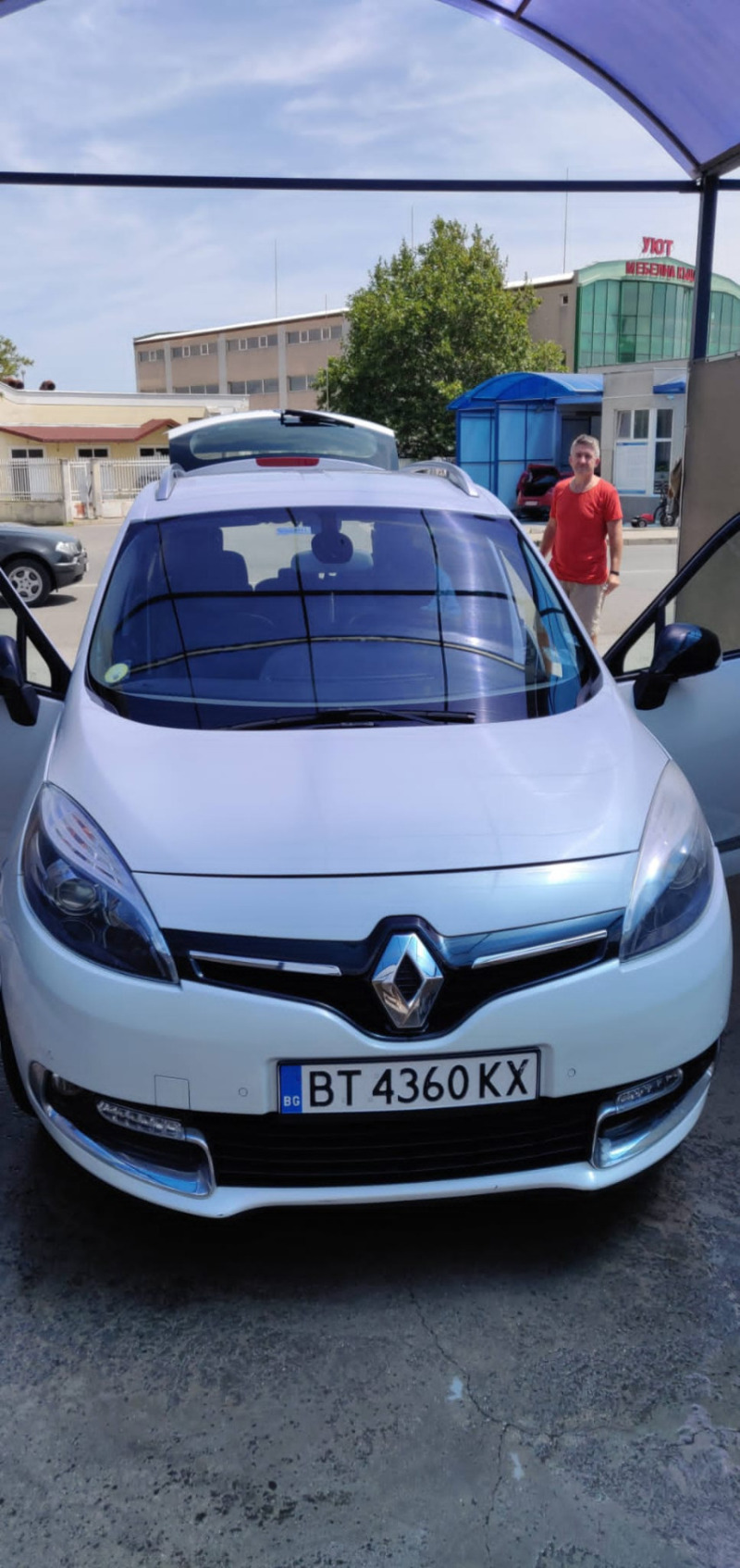 Renault Scenic, снимка 1 - Автомобили и джипове - 45934588