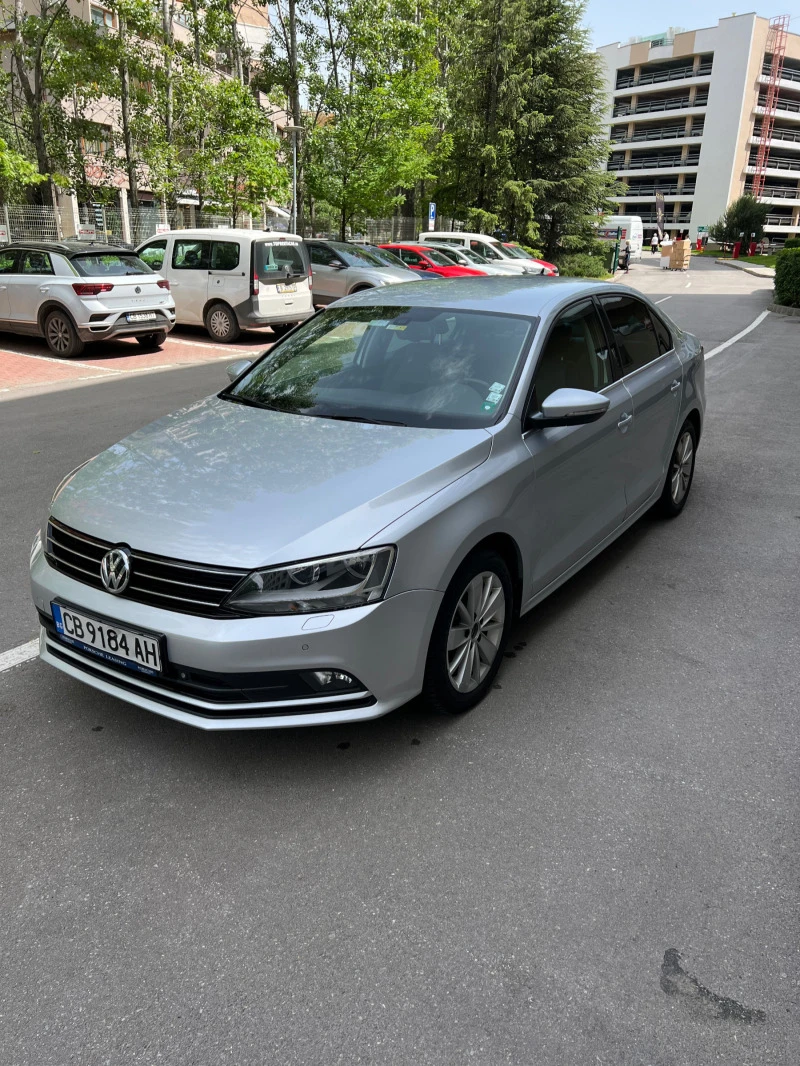 VW Jetta VW Jetta Highline 2.0TDI BMT , снимка 3 - Автомобили и джипове - 47030029