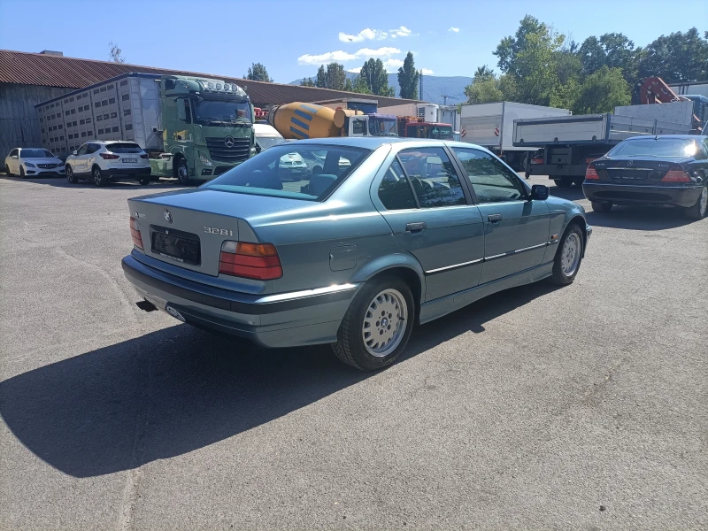 BMW 328 IA, снимка 6 - Автомобили и джипове - 46878515