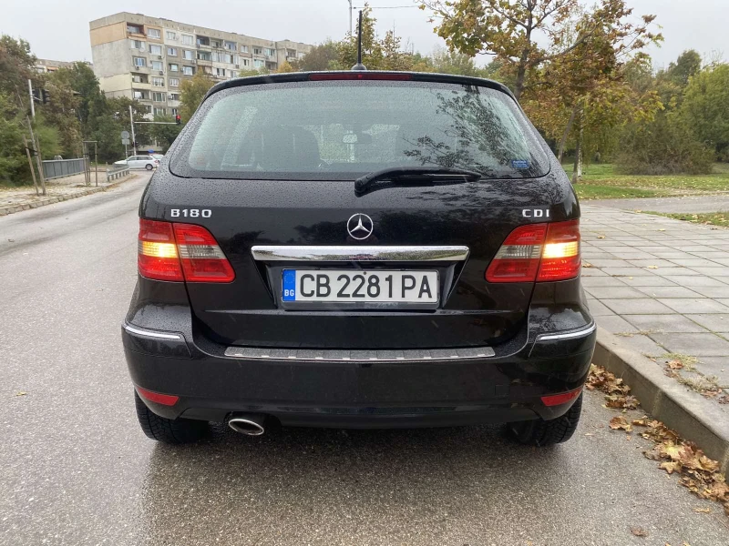 Mercedes-Benz B 180, снимка 5 - Автомобили и джипове - 47578688