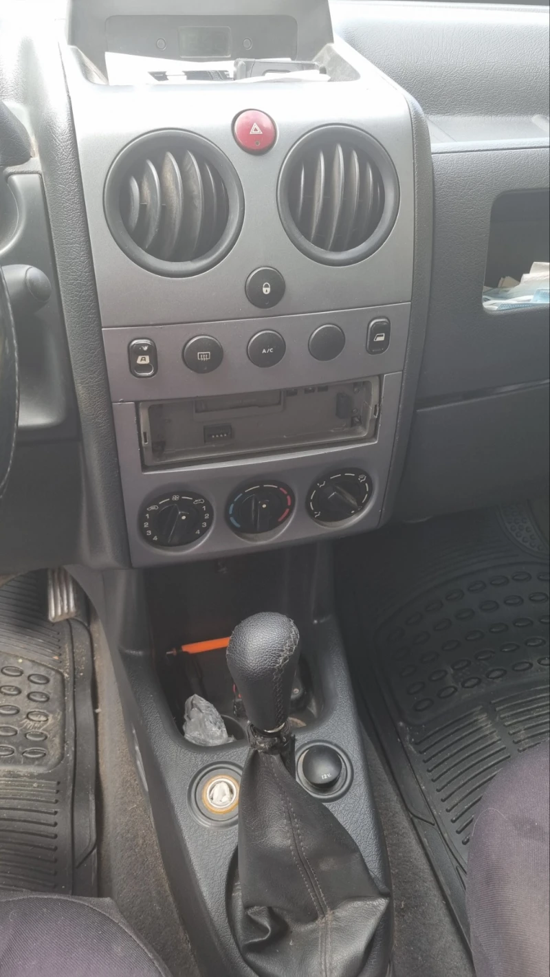 Citroen Berlingo 1.9 D, снимка 13 - Автомобили и джипове - 47607399