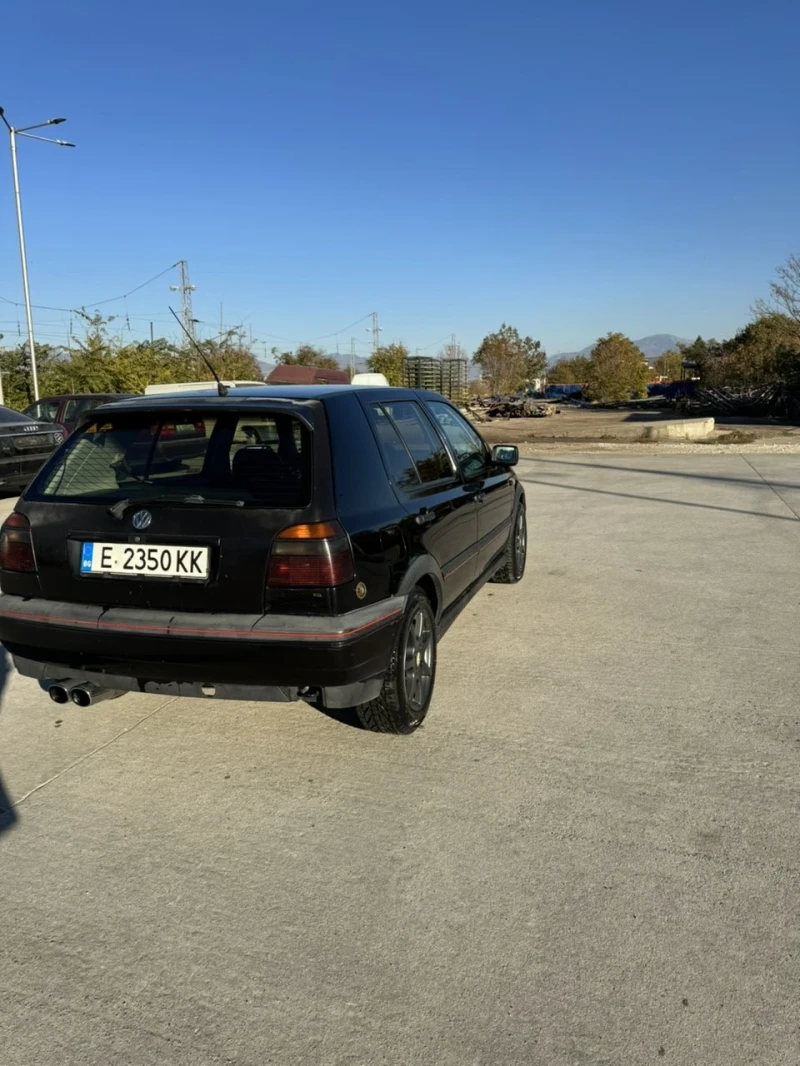 VW Golf, снимка 11 - Автомобили и джипове - 47897687