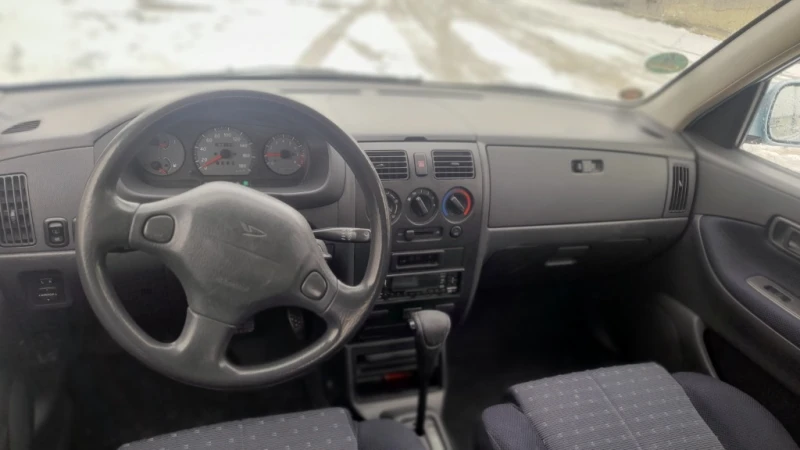 Daihatsu Sirion 1, 0 АВТОМАТ, снимка 6 - Автомобили и джипове - 49193747