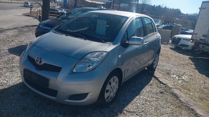 Toyota Yaris 1.4 дизел  с Климатик, снимка 3 - Автомобили и джипове - 49447984