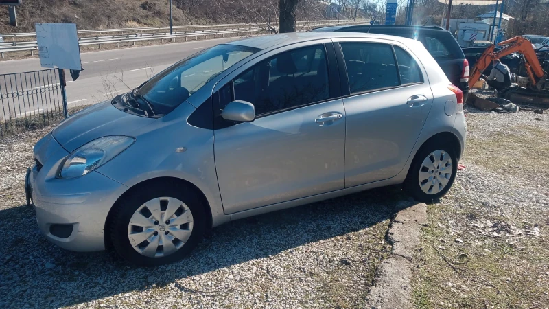 Toyota Yaris 1.4 дизел  с Климатик, снимка 1 - Автомобили и джипове - 49447984