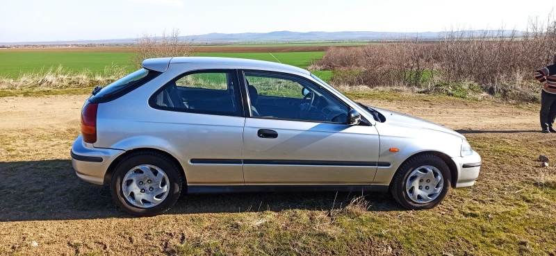 Honda Civic, снимка 4 - Автомобили и джипове - 49515709