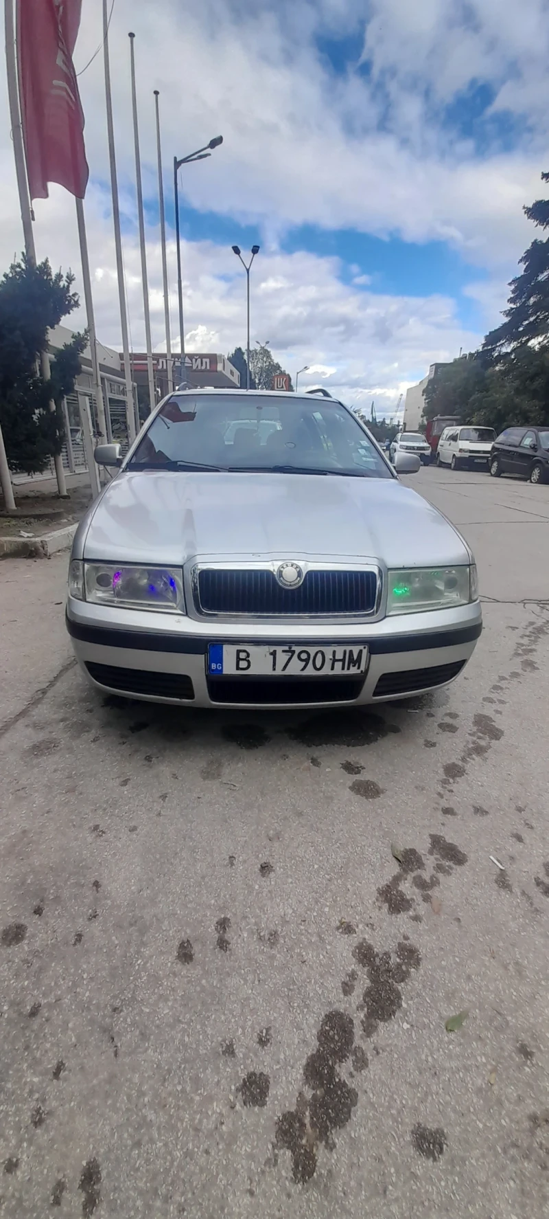 Skoda Octavia Газ-бензин, снимка 2 - Автомобили и джипове - 52461808