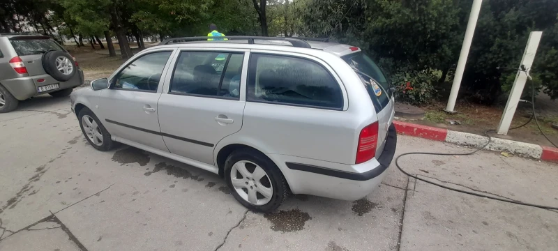 Skoda Octavia Газ-бензин, снимка 4 - Автомобили и джипове - 52461808