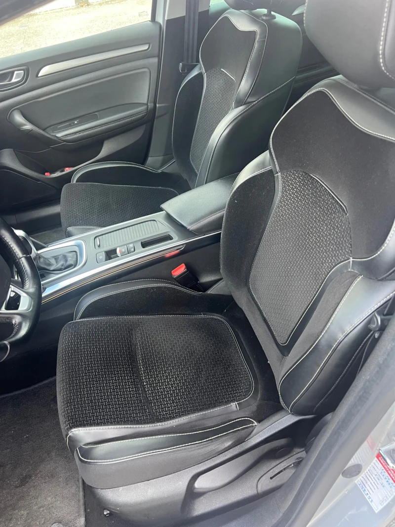 Renault Megane, снимка 11 - Автомобили и джипове - 52818566