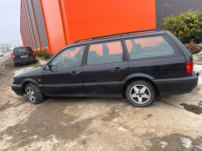 VW Passat, снимка 4 - Автомобили и джипове - 53222045