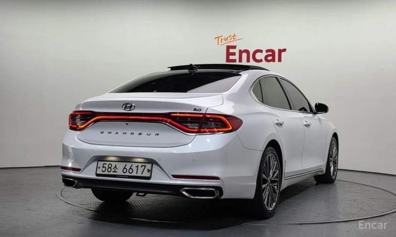 Hyundai Grandeur, снимка 2 - Автомобили и джипове - 53371123