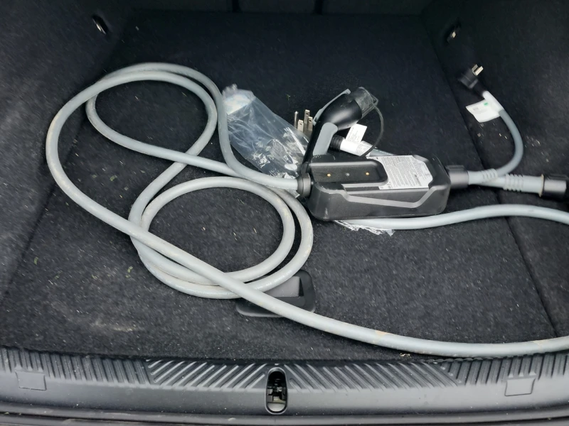 BMW i5 M60 xDrive| 360| HEADUP| CARFAX| B&W Sound System , снимка 17 - Автомобили и джипове - 53498950