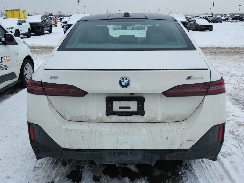 BMW i5 M60 xDrive| 360| HEADUP| CARFAX| B&W Sound System , снимка 6 - Автомобили и джипове - 53498950
