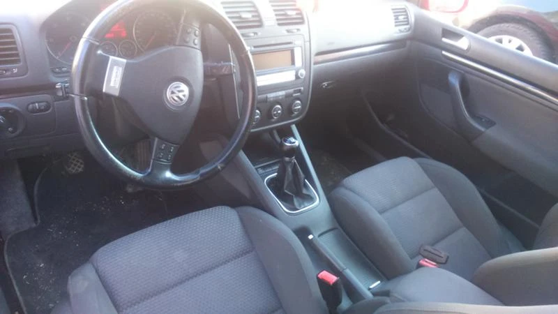 VW Golf 1.9 Tdi GT 105, снимка 10 - Автомобили и джипове - 18310536