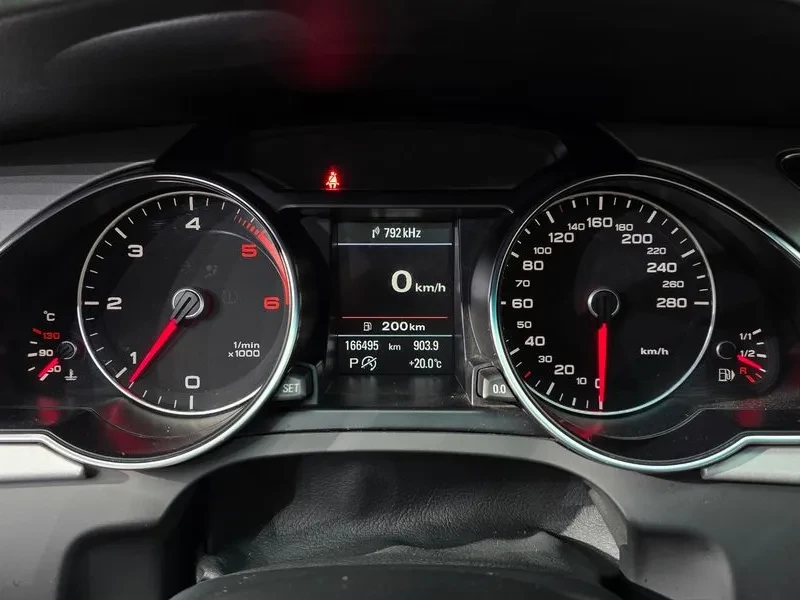 Audi A5 2.0 TDI Quattro, снимка 8 - Автомобили и джипове - 54551495