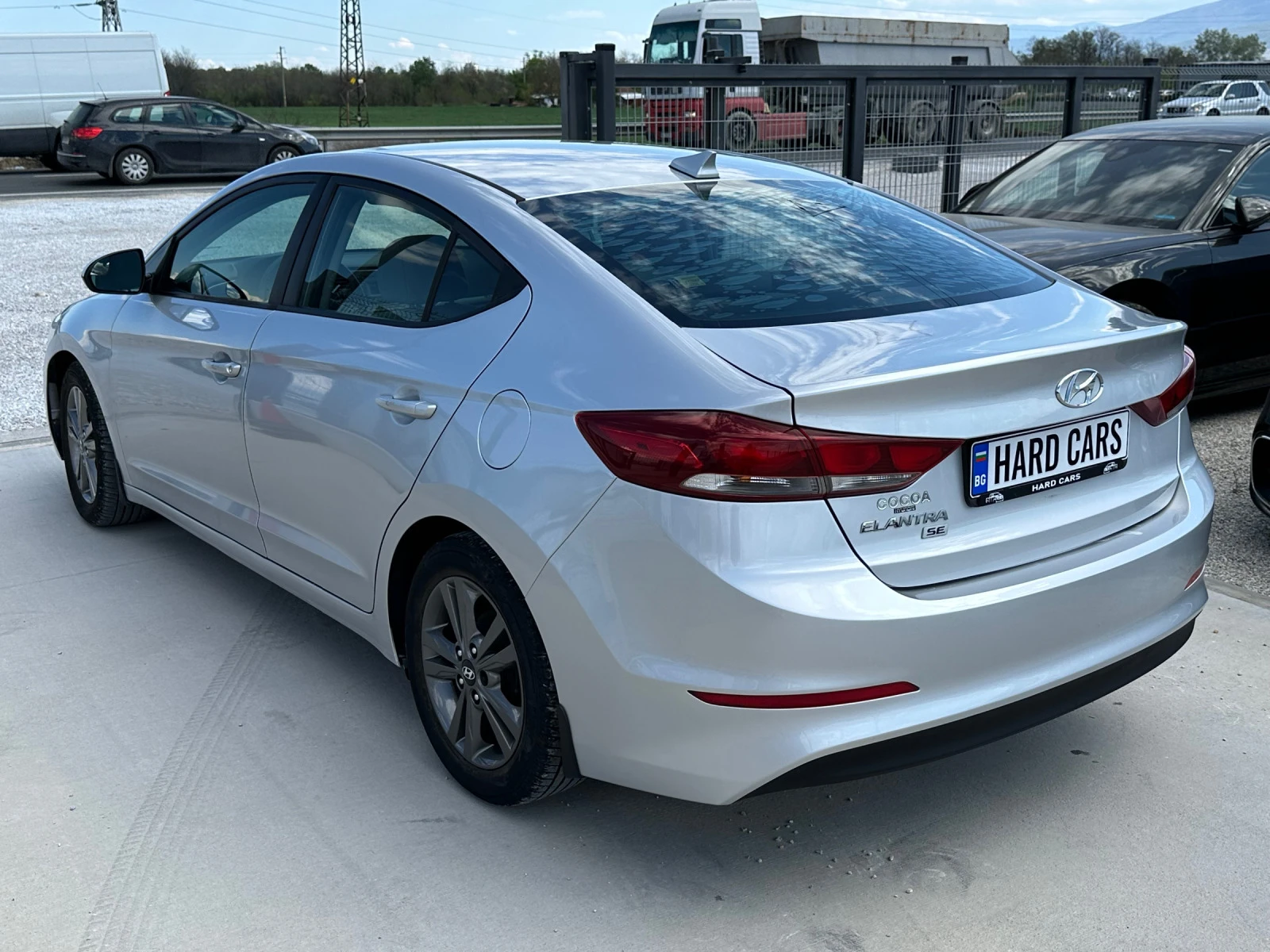 Hyundai Elantra 2.0*2017г.*44000км* - изображение 6