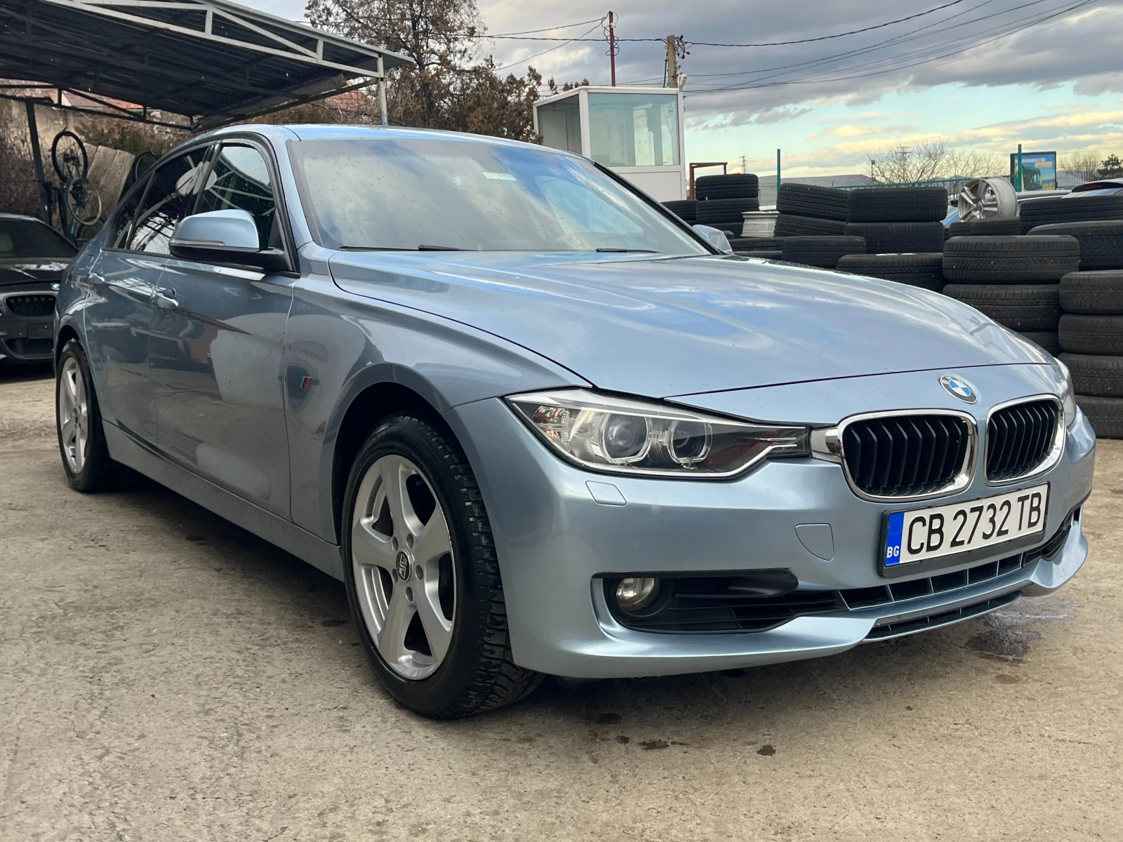 BMW 320 SPORT-NAVI-XENON - изображение 5