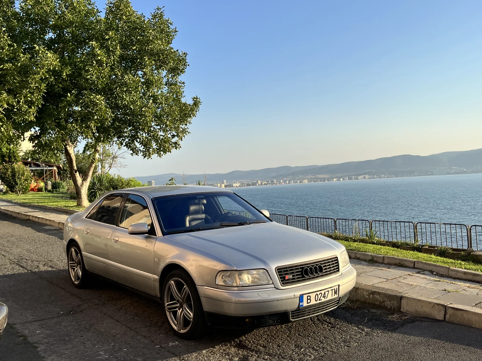Audi A8 Quattro - изображение 4