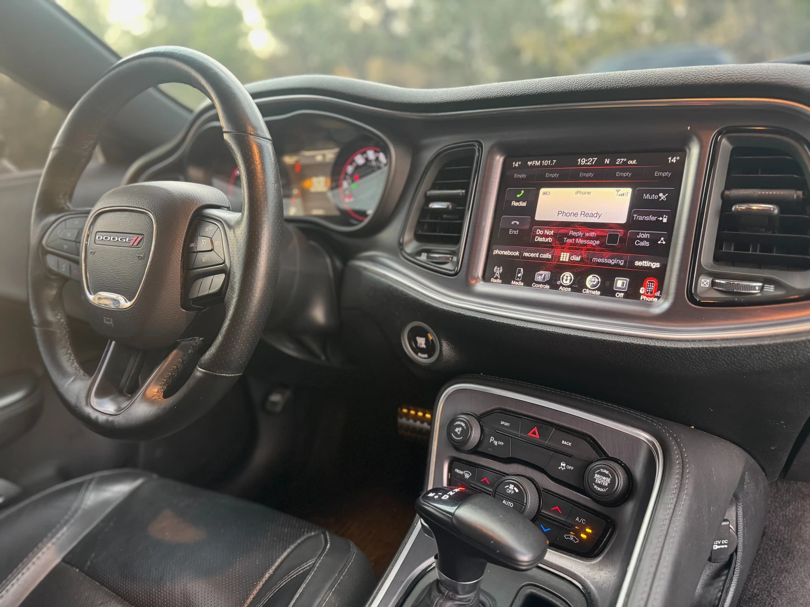 Dodge Challenger 3.6 V6 SXT PLUS/КОЖА/ОБДУХ&ПОДГРЕВ/NAVI/ALPINE - изображение 8