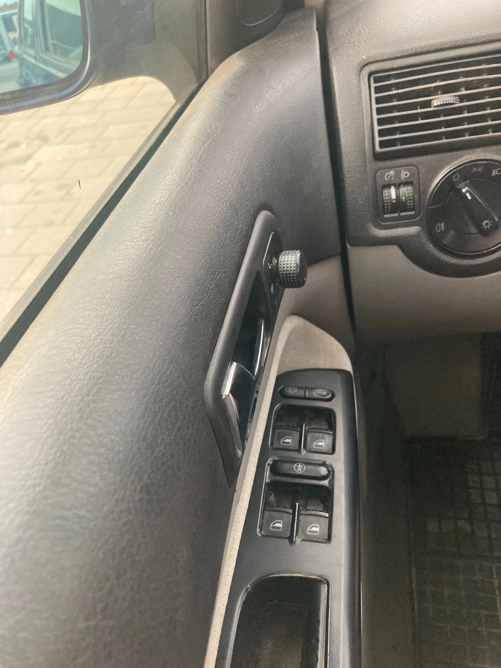 VW Golf  - изображение 8