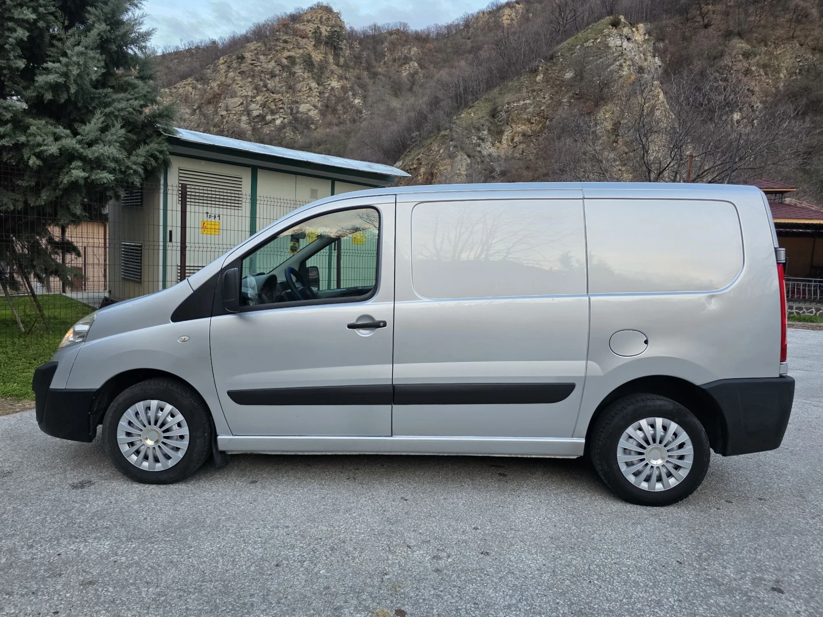 Fiat Scudo 2.0D Multijet / Климатик/Товарен - изображение 7