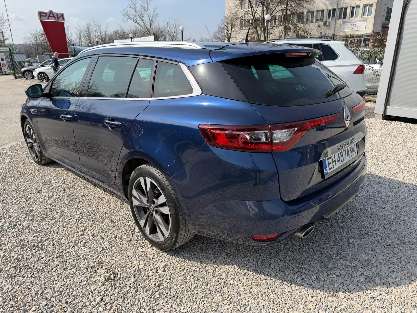 Renault Megane 1.3i 160k.с Initiale Paris Автоматик FULL, снимка 6 - Автомобили и джипове - 53890499