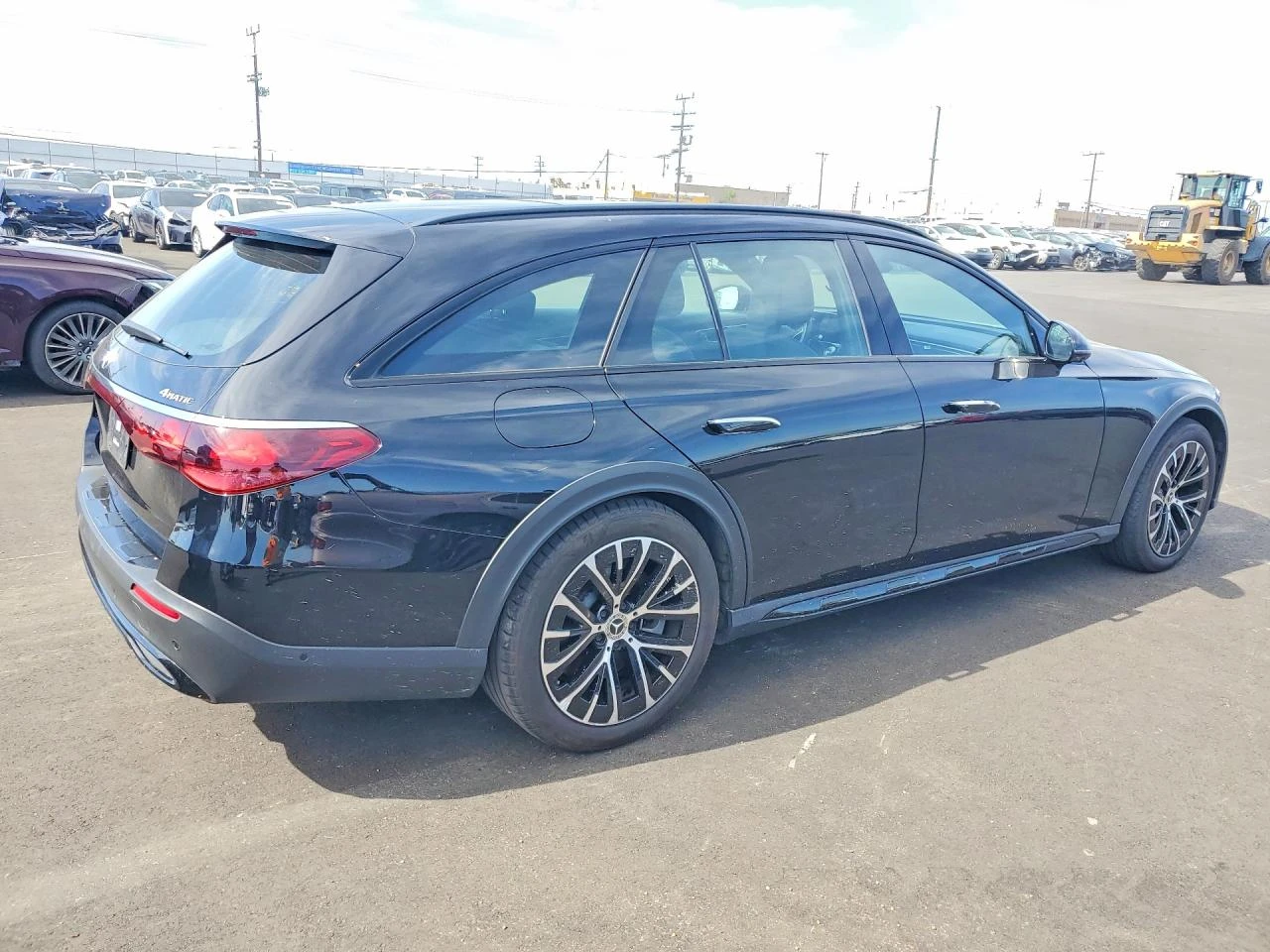 Mercedes-Benz E 450 4MATIC* ALL TERRAIN* HYPERSCREEN* BURMESTER* , снимка 3 - Автомобили и джипове - 53976447