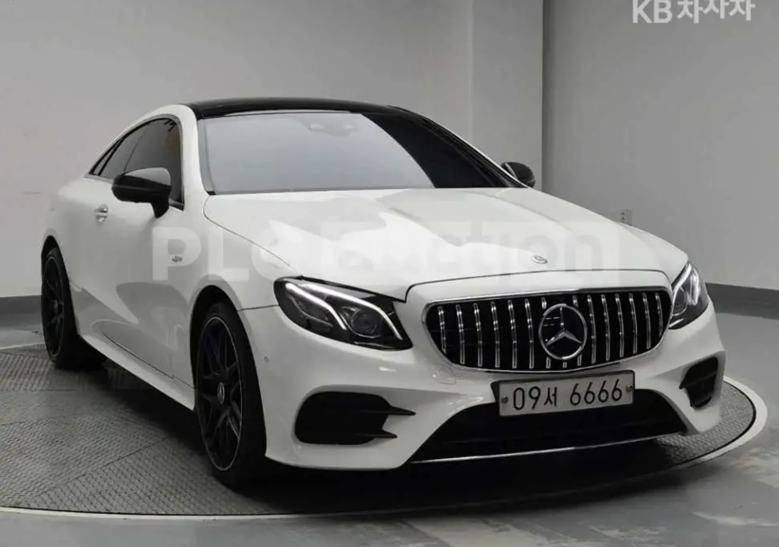 Mercedes-Benz E 400 4MATIC* ОБДУХ* BURMESTER* , снимка 4 - Автомобили и джипове - 54227877