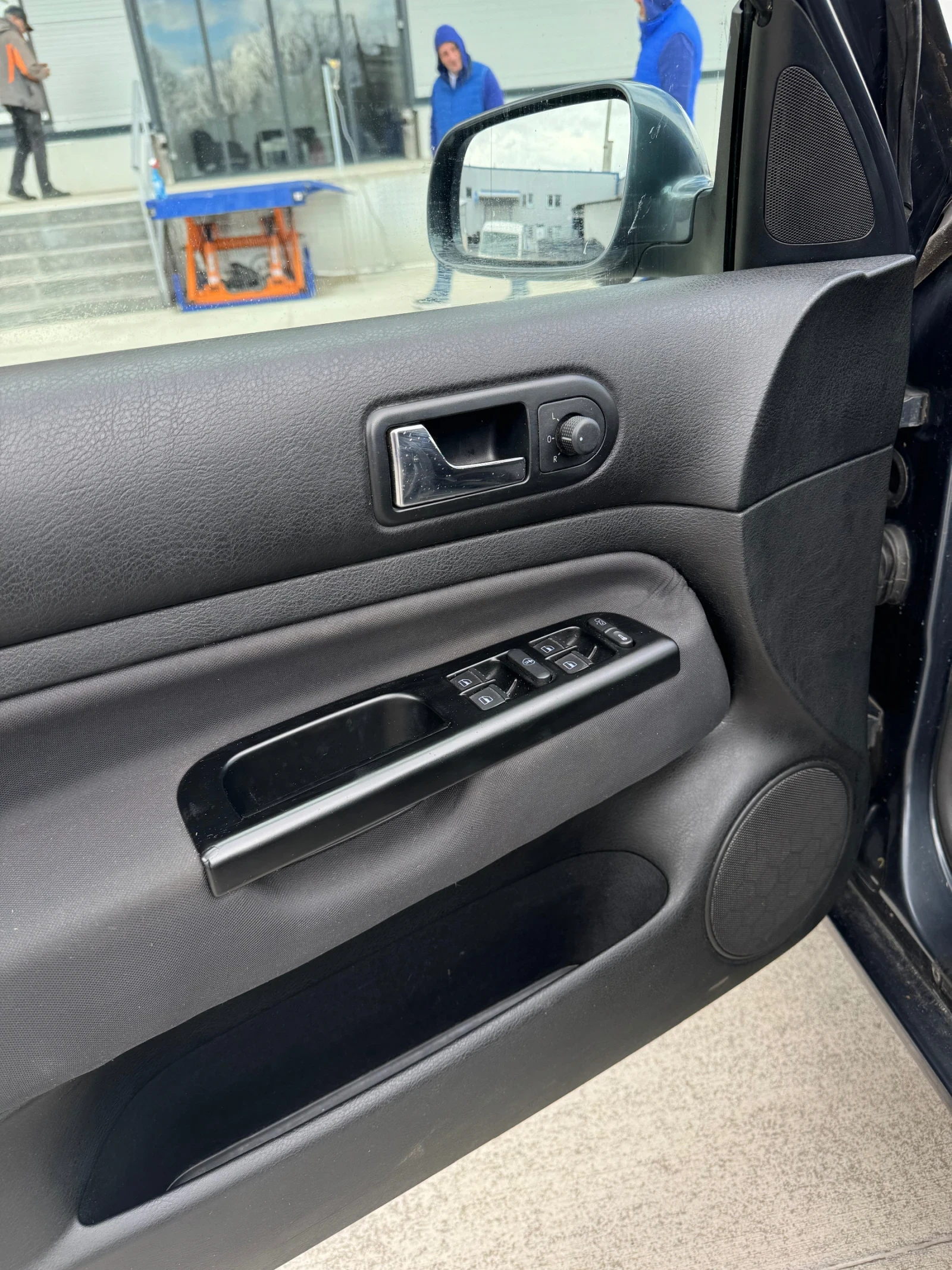 VW Golf 1.9 131hp, снимка 17 - Автомобили и джипове - 54258949