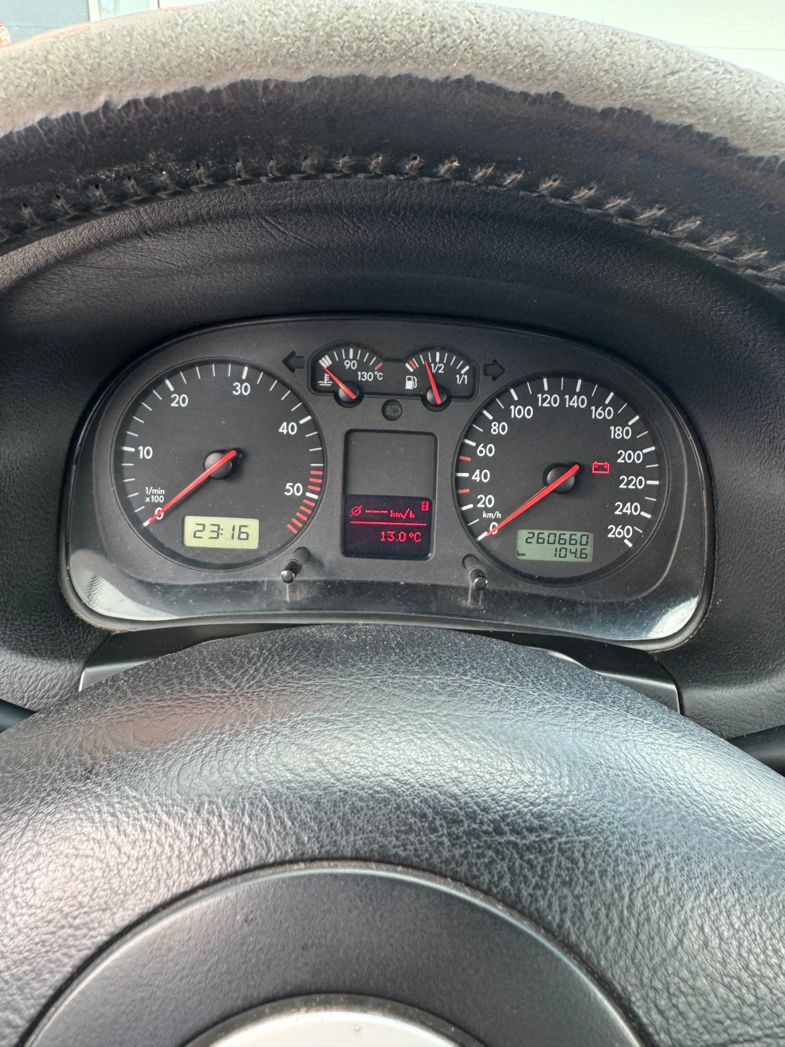 VW Golf 1.9 131hp, снимка 12 - Автомобили и джипове - 54258949