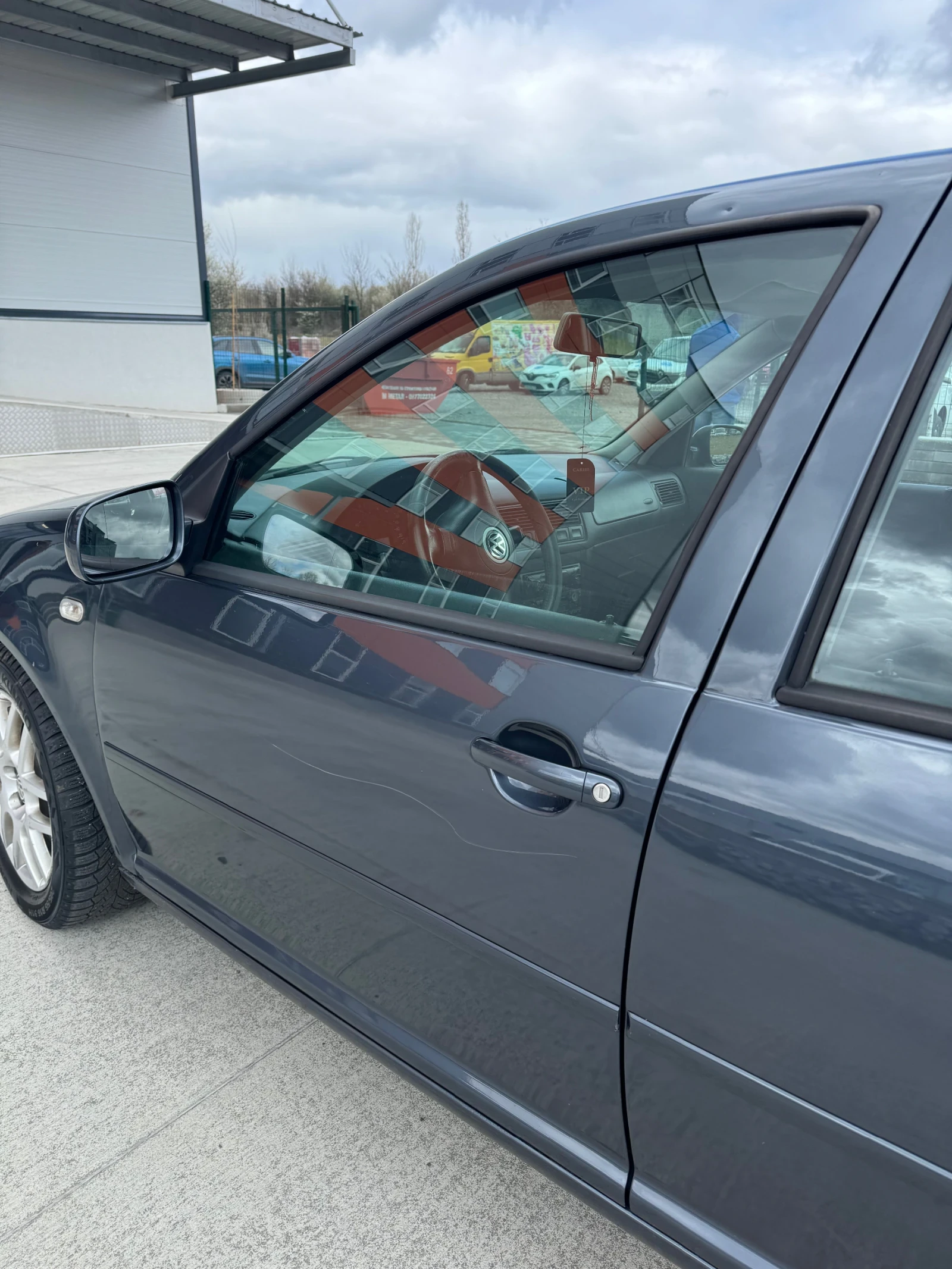 VW Golf 1.9 131hp, снимка 10 - Автомобили и джипове - 54258949