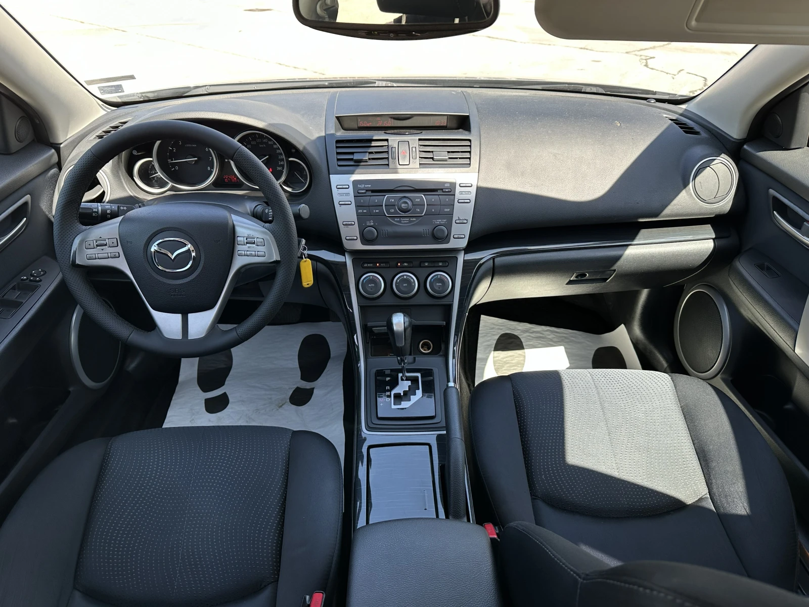 Mazda 6  ГАЗ/БЕНЗИН/АВТОМАТИК/ГАРАНЦИЯ, снимка 11 - Автомобили и джипове - 54352313