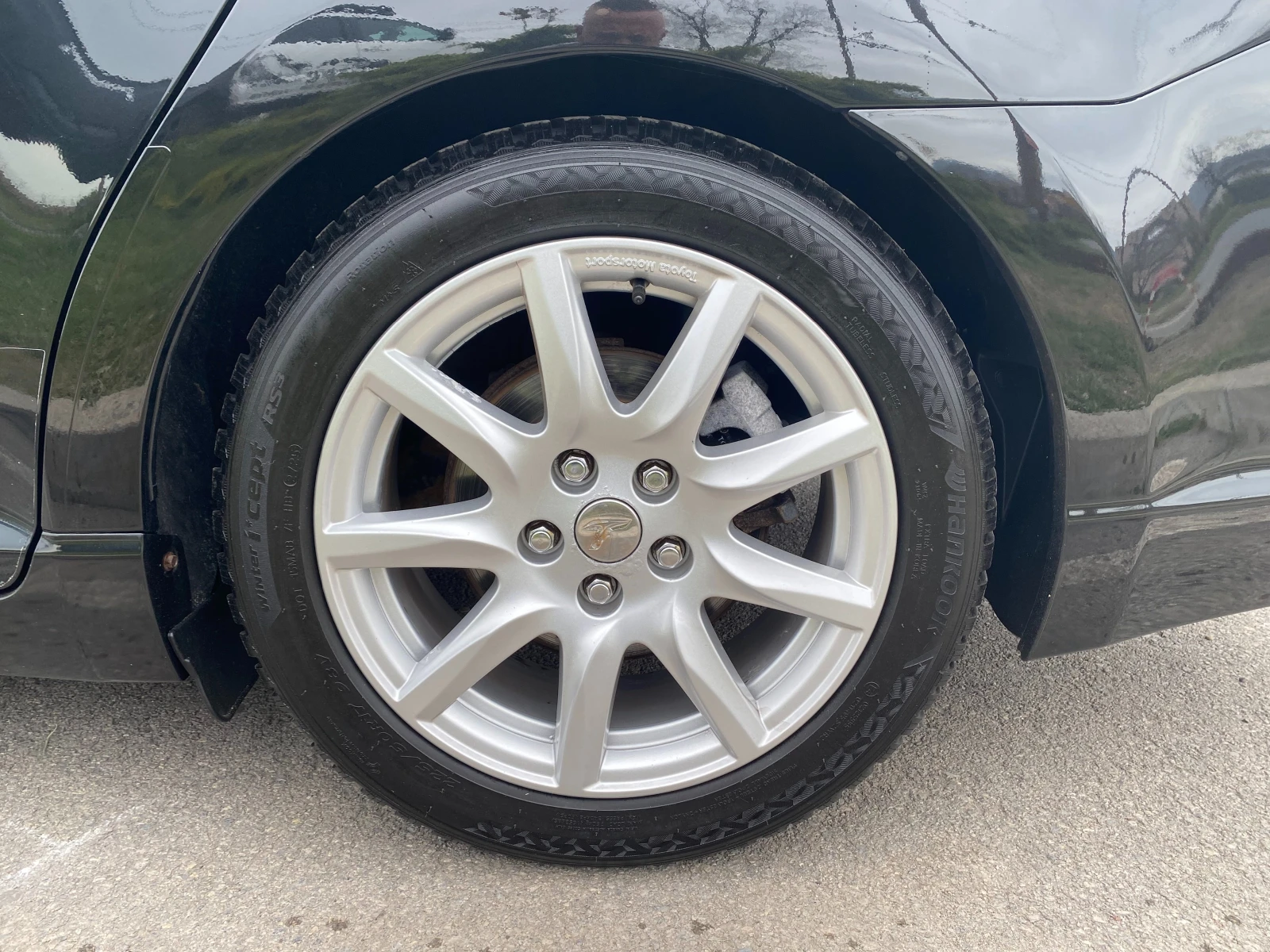 Toyota Avensis 2.0 AT Luxury, снимка 9 - Автомобили и джипове - 54358775
