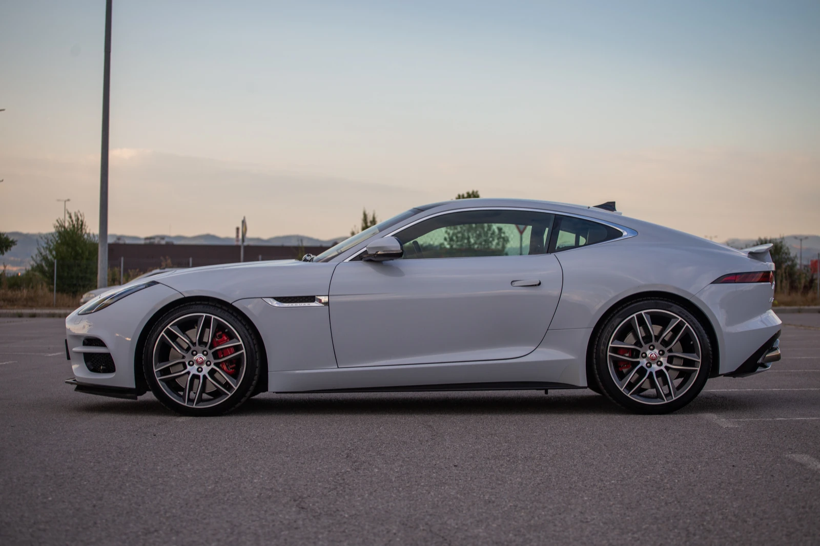 Jaguar F-Type R, 5.0 V8, AWD, снимка 5 - Автомобили и джипове - 54684197