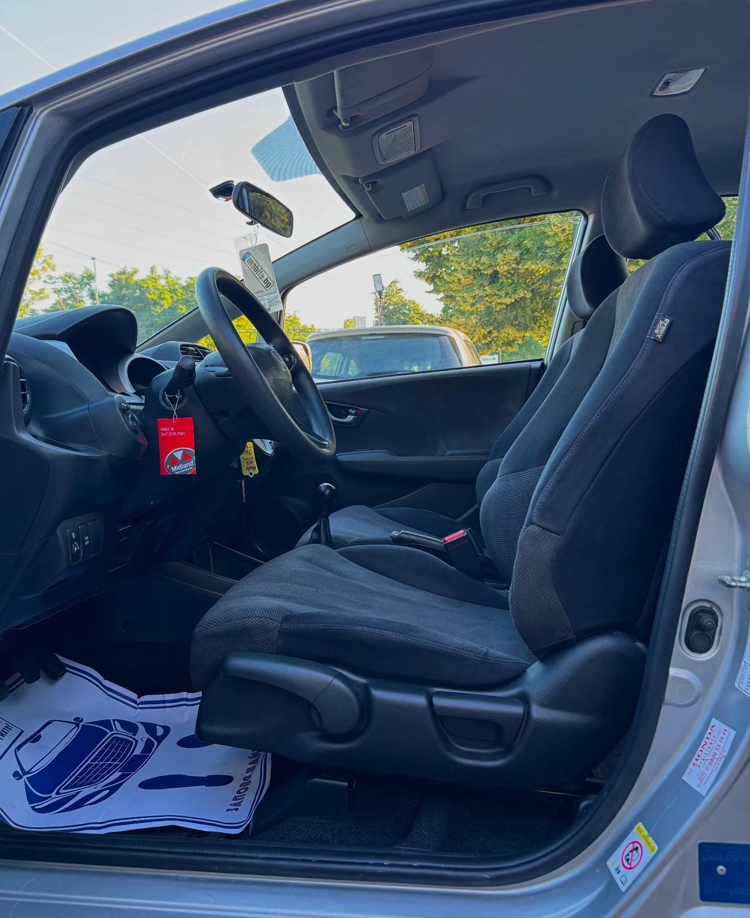 Honda Jazz ШВЕЙЦАРИЯ!КАТО НОВА!1.4!СЕРВИЗНИ ДОКУМЕНТИ!, снимка 13 - Автомобили и джипове - 55125227