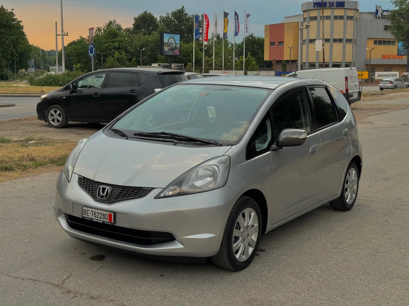 Honda Jazz ШВЕЙЦАРИЯ!КАТО НОВА!1.4!СЕРВИЗНИ ДОКУМЕНТИ!, снимка 8 - Автомобили и джипове - 55125227