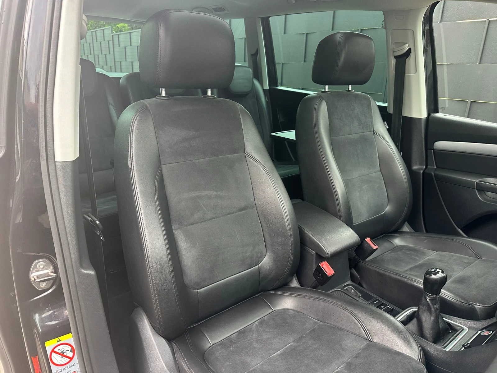 VW Sharan 2.0-TDI-140k.c-НАВИ, снимка 12 - Автомобили и джипове - 55272610
