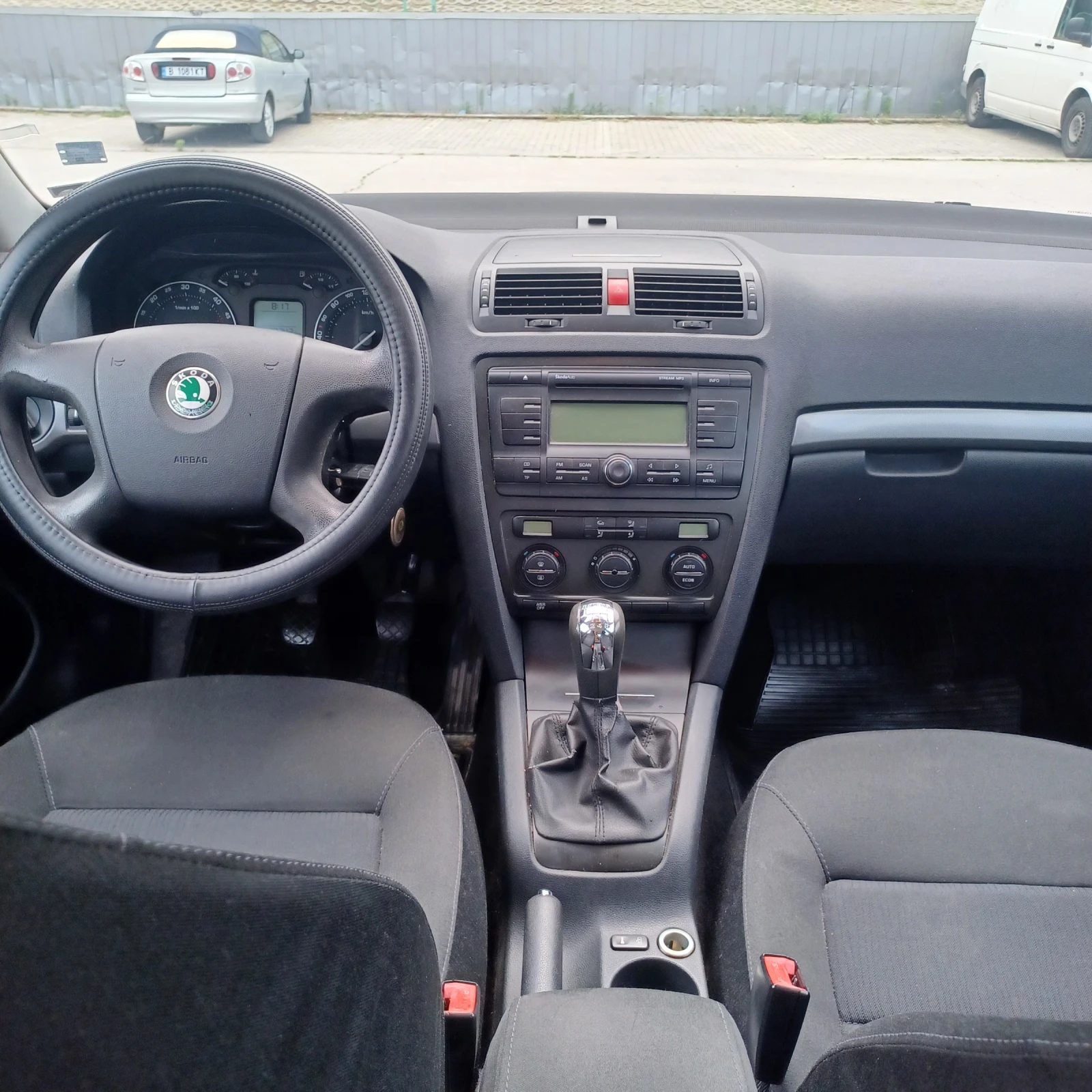 Skoda Octavia, снимка 3 - Автомобили и джипове - 55631308