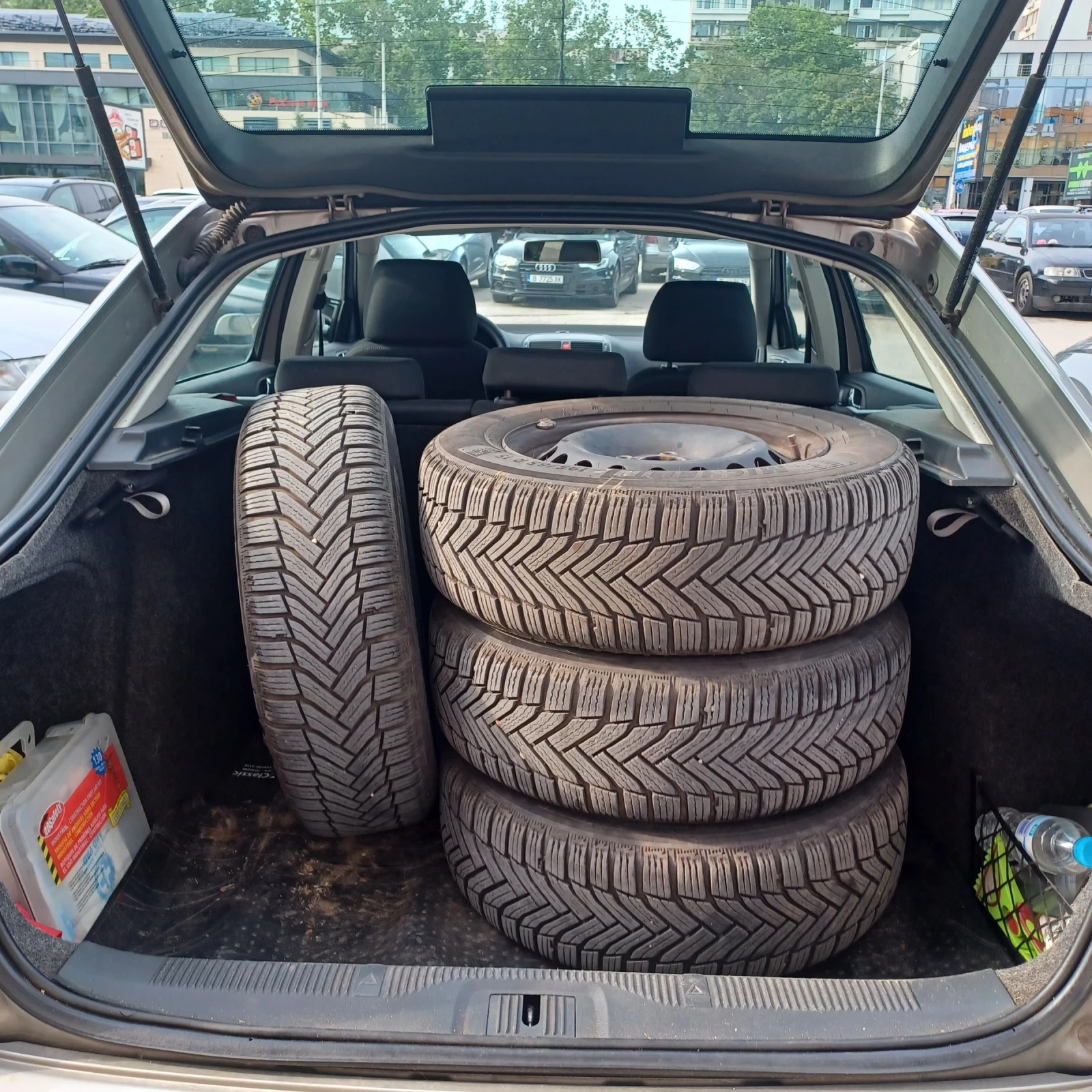 Skoda Octavia, снимка 11 - Автомобили и джипове - 55631308